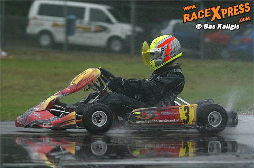 Mats van den Brand tijdens natte series